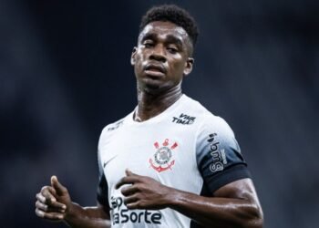 Hugo Souza ataja penal, Félix Torres es expulsado, pero Corinthians gana el Campeonato Paulista