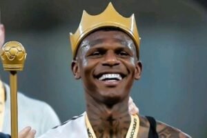 Robert Arboleda, del São Paulo, quiere volver a negociar con Grêmio, pero la directiva evalúa otras opciones