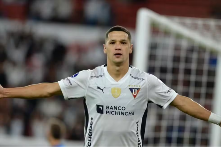 Alex Arce - LDU Quito