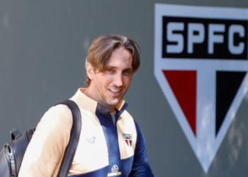 Luis Zubeldia es el entrenador de São Paulo