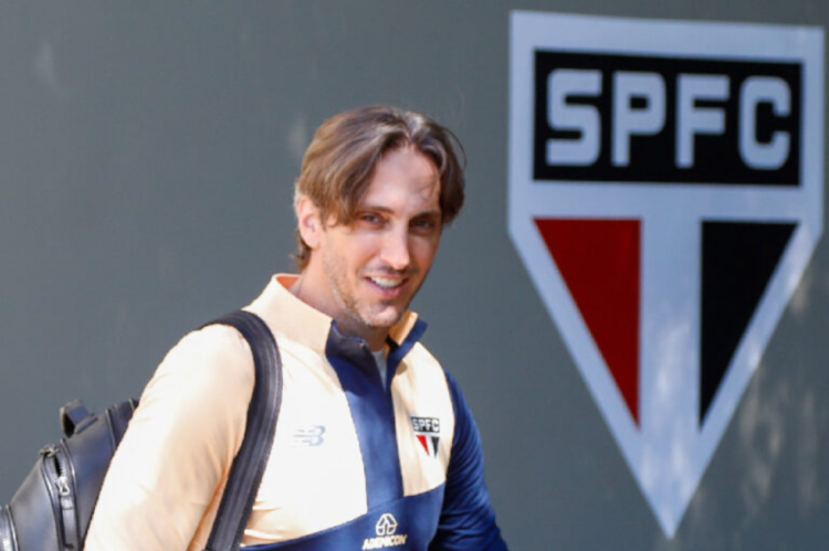 Luis Zubeldia es el entrenador de São Paulo