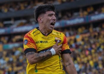 Brian Oyola acelera su recuperación y podría reforzar a Barcelona SC en los próximos partidos