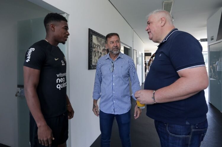 Félix Torres: descubre cuántas veces fue expulsado el defensor del Corinthians en su carrera