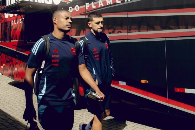 Flamengo llega a Quito sin Alex Sandro, De La Cruz y Allan para enfrentar a LDU
