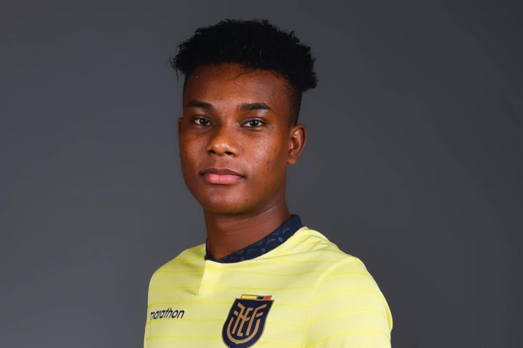 Óscar Zambrano en el Selección Ecuatoriana