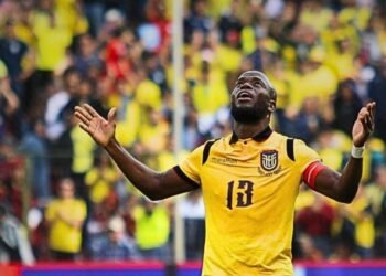 Enner Valencia sufre lesión en el muslo y preocupa a la FEF y al Inter, que cayó ante Atlético Nacional