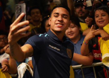 Mundial de Clubes: El Chelsea acuerda la cesión de Kendry Páez al Estrasburgo; descubre los detalles