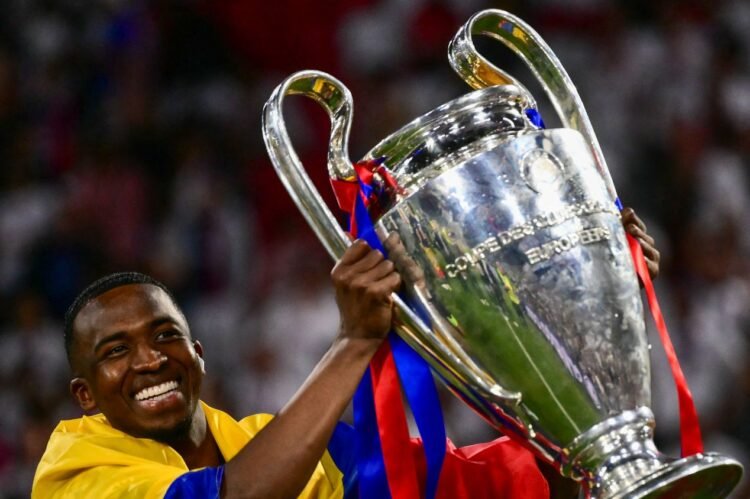 Willian Pacho - Intercontinental