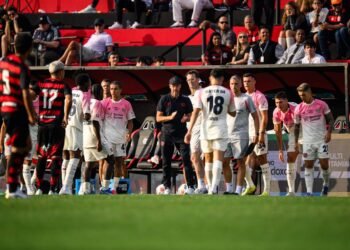 ¡Desastre en Brasil! Sin Piero Hincapié, el Bayer Leverkusen es goleado por la selección sub-20 del Flamengo