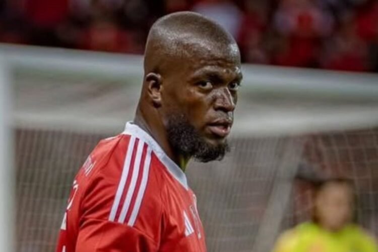 Internacional gana con gol de Alan Patrick y buena actuación de Enner Valencia