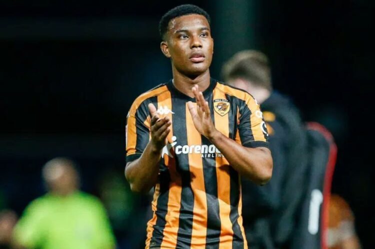 Tras sanción, Hull City comprará a Óscar Zambrano y podrá jugar desde noviembre