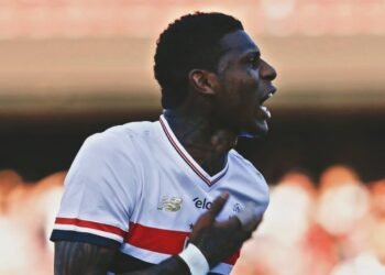 Robert Arboleda cumple en la defensa, pero São Paulo queda eliminado por Athletico-PR en penales