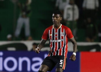 Arboleda, zagueiro do São Paulo