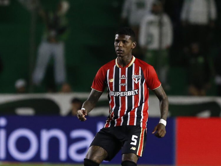 Arboleda, zagueiro do São Paulo