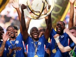 Descubre en qué club vivió Moises Caicedo el mejor momento de su carrera