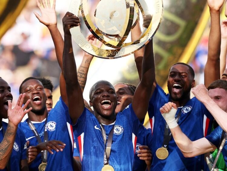 Descubre en qué club vivió Moises Caicedo el mejor momento de su carrera