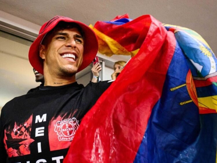 Descubre en qué club vivió Piero Hincapié el mejor momento de su carrera