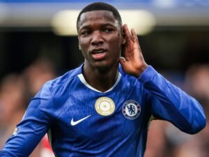 Descubre en qué club vivió Moises Caicedo el mejor momento de su carrera